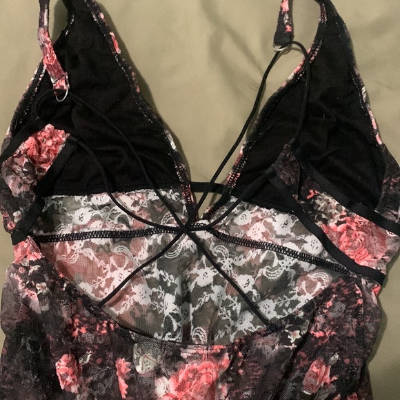 Urban Outfitter Out From Under Floral Mesh Plunge Bodysuit - Picture 6 of 6
